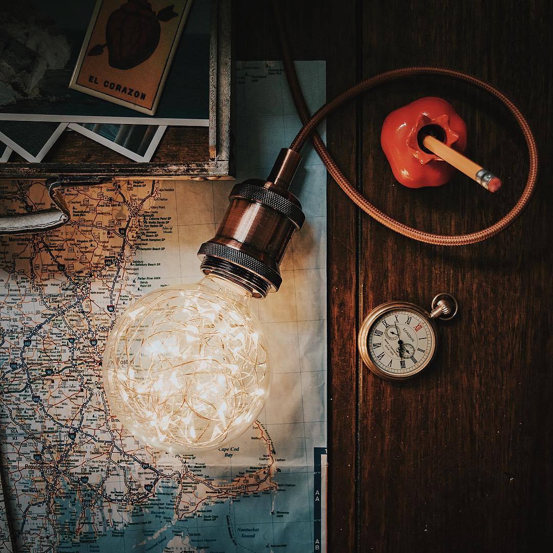 atraversso:  Explore   the world  - Christopher Funk