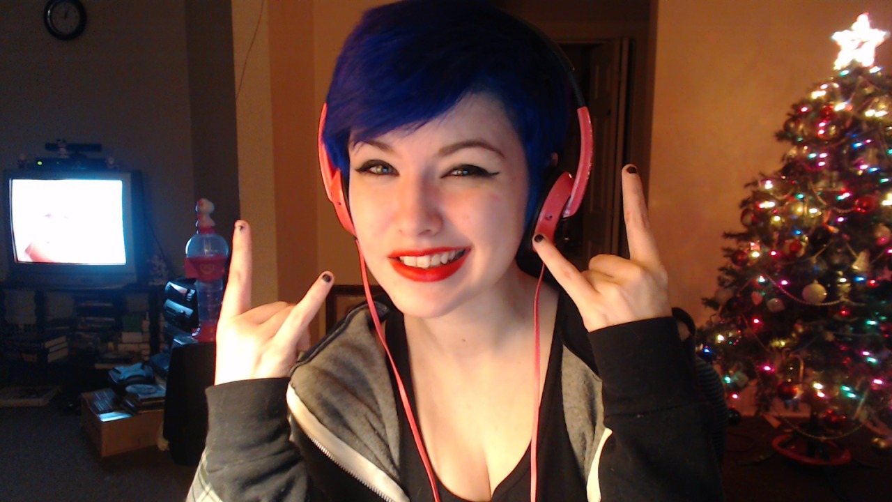 snorl4x:  happy new year ya’ll  here’s to the end of a year full of nudes and