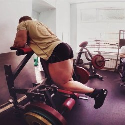 needsize:  I am so working hamstrings tomorrow. Damn!   Dmitry Lappalaynen   Dmitry Lappalaynen