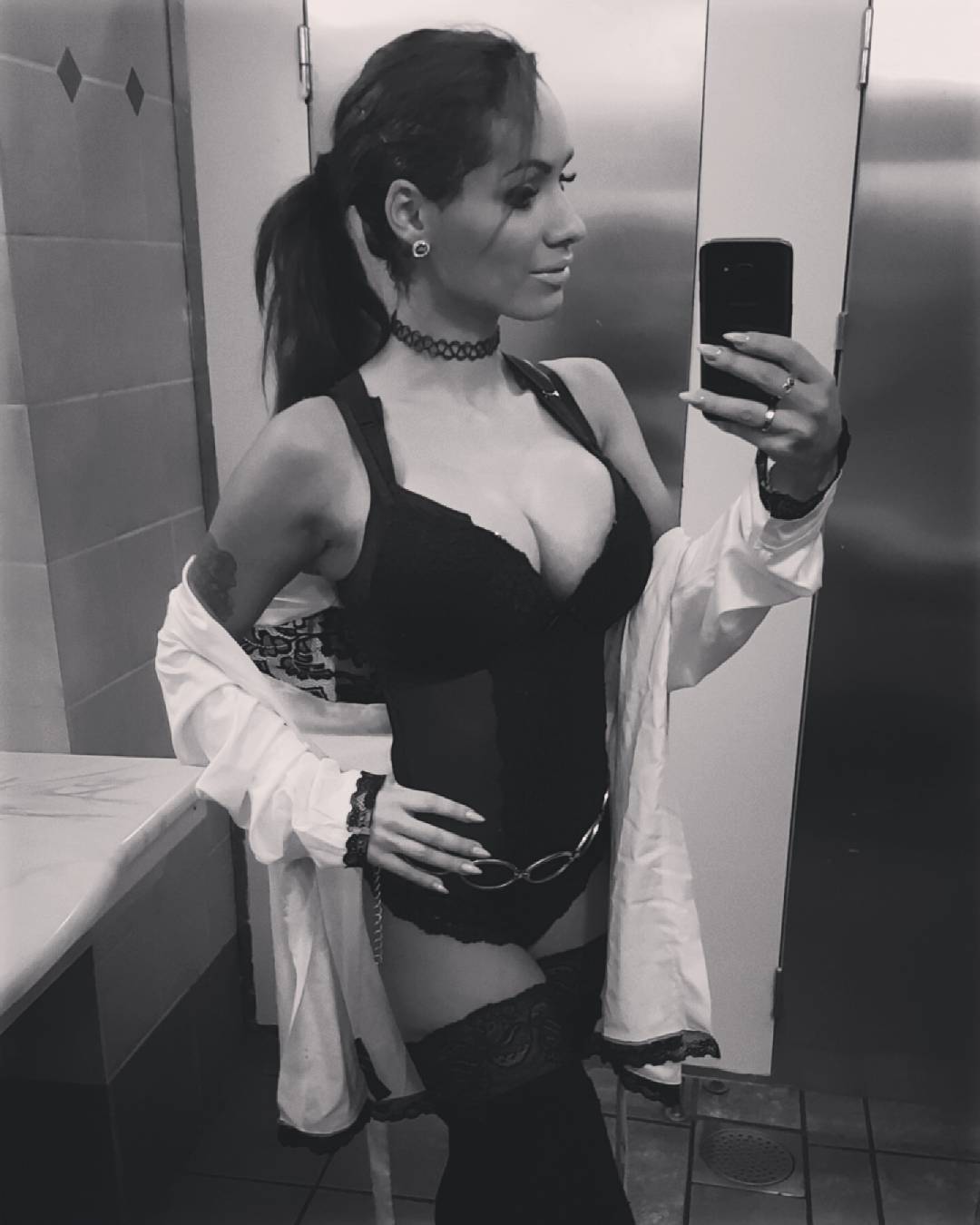 stripper-locker-room:  angela.dancer