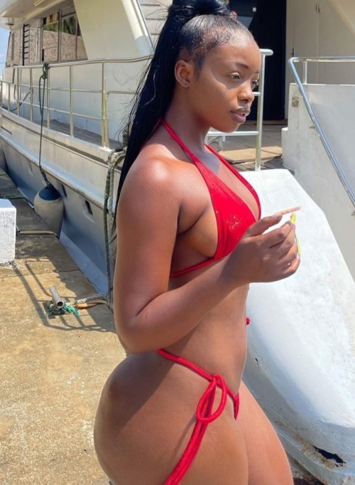 princejazziedad:DeliciouslySexy Luscious Scrumptious BootiDelicious Mami..Ms Quavo💜🤍💜