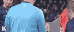 kicktv:  Zlatan wants to hurry the game up, ref 