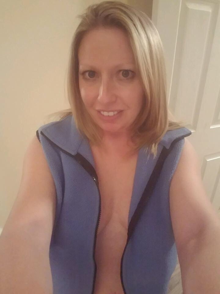 marine275469:  Some pictures the sexy wife sent me tonight.  Originals and edited.