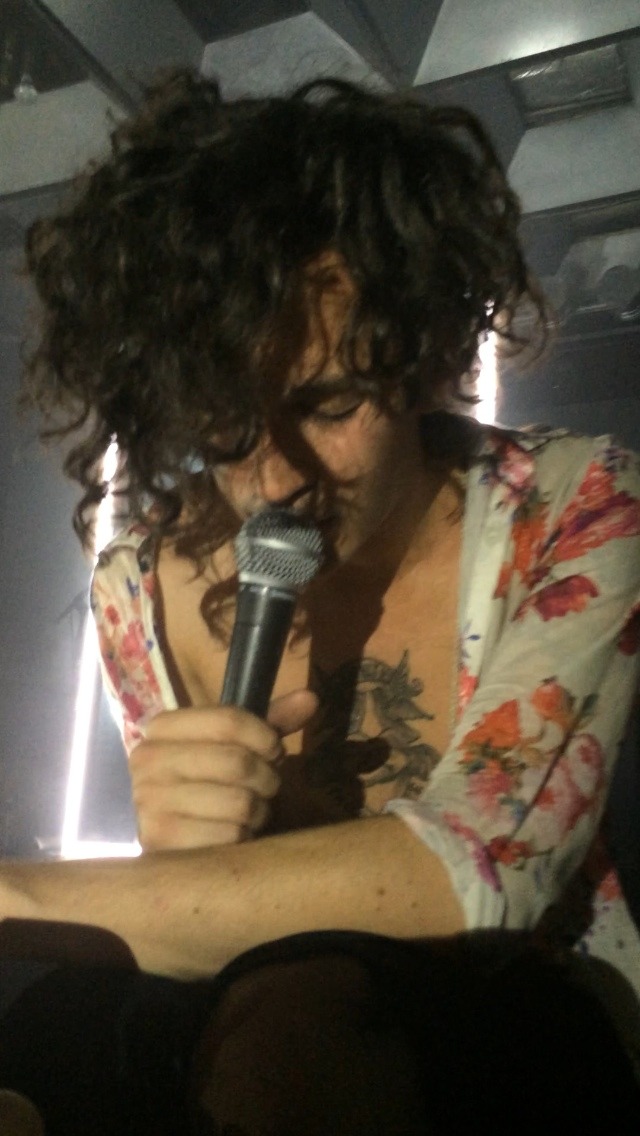 chaiteageorge:  // M E //