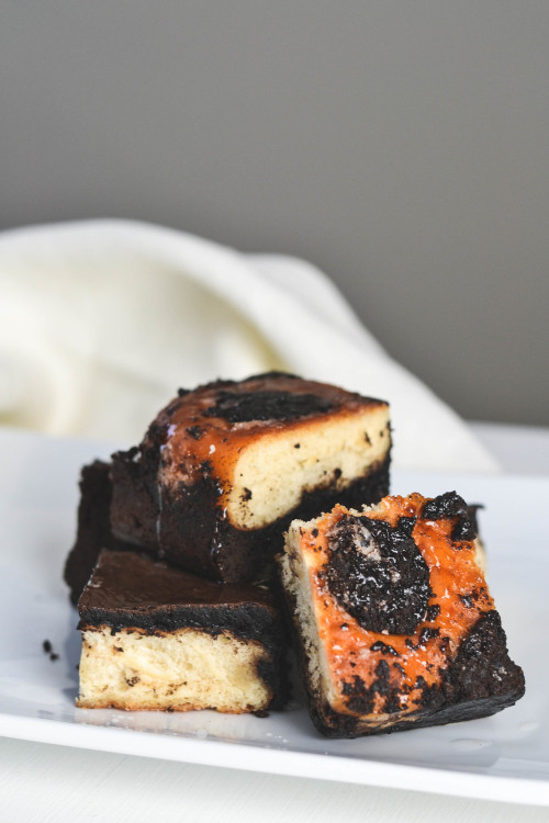 sweetoothgirl:  Bronuts (Brownies + Krispy