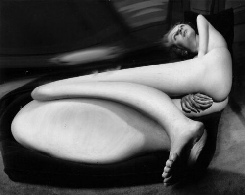 André Kertész aka Kertész Andor (Hungarian-French-American, 1894–1985, b. Budapest, Hungary) - Disto