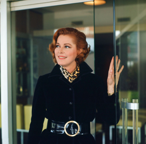  Eleanor Parker in Bracken’s World (TV Series 1969–1970) 