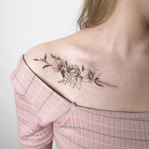 40+ Collarbone Tattoo Stock Photos, Pictures & Royalty-Free Images - iStock