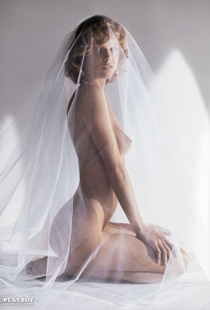 favorcelebs:  Eva Herzigova