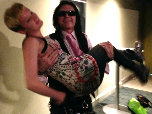 johnskele:  hardcockforhitchcock:  raving-mad-hatter:  ok so I met Tommy Wiseau and asked for a cheek kiss pic and he got really into it. he asked if he’d met me before and i was like “yeah once, you made fun of me for being short.” and he just