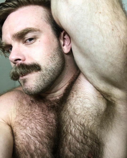 hairyobsessionss:Moustache obsession Hairy bro https://hairyobsessionss.tumblr.com/Hairy