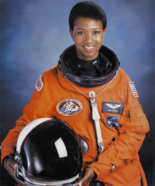 pbsthisdayinhistory:  Sept. 12, 1992: Dr. Mae Jemison Becomes First African American Woman in Space On this day in 1992, Dr. Mae Jemison became the first African American woman to travel through space. She served as Mission Specialist aboard Space Shuttle