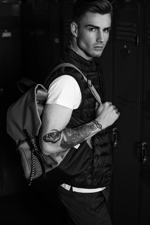 homme–models:  Thomas Davenport