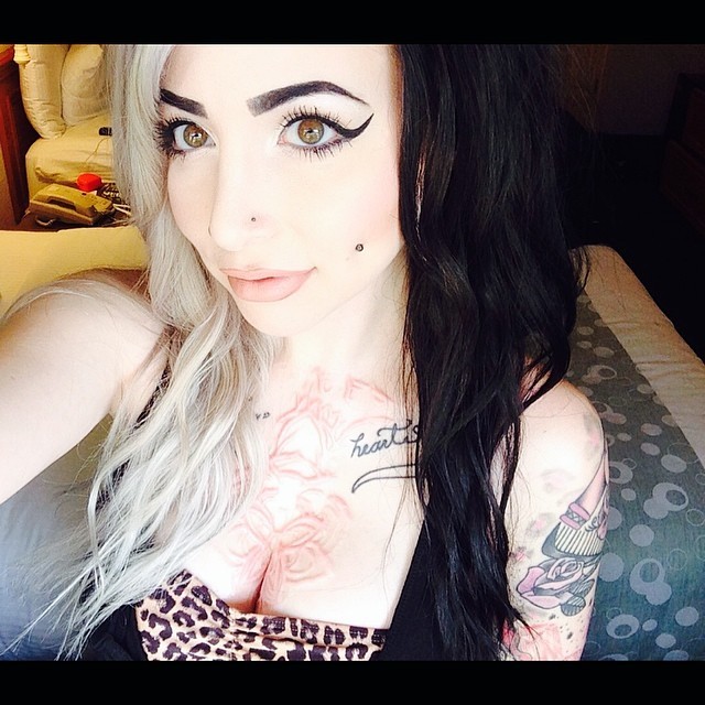 ilymorgannn:  Selfie queen. 