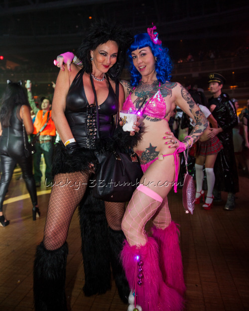 lucky-33: Oct 2016 Fetish & Fantasy Ball The dance floor was quite crowded while M was showing off. A lot of people got to enjoy the show.   Re-blogMoment making friends