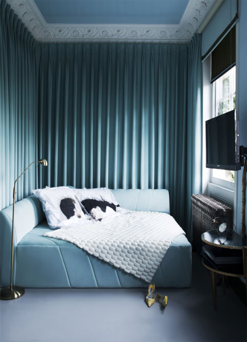 {Not my usual cup of tea… to say the least, but it’s a bold, declarative space with a voice. 