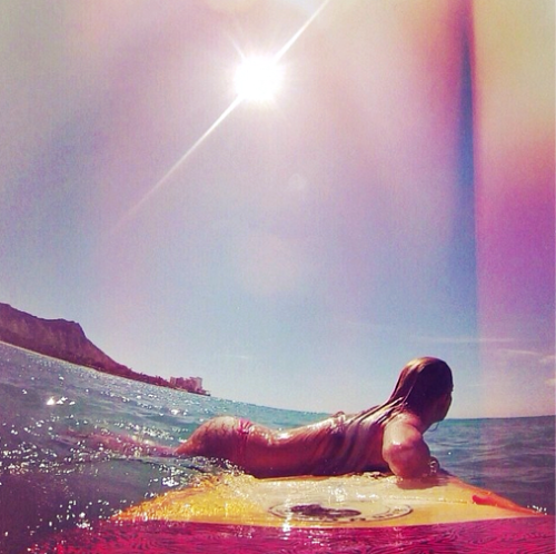 ⚓ Summer blog, follow (;⚓ I follow back similars tannedbeachbabes.tumblr.comDon’t forget to fo