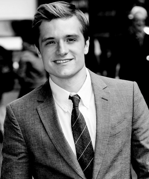 the-suit-man:  Menswear | Suits | Mensfashion &amp; style | http://the-suit-man.tumblr.com/