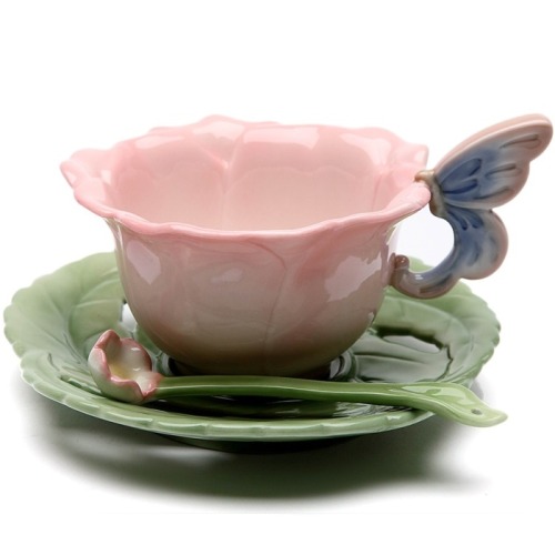 keelime-pies: lavenderwaterwitch: omg so cute ✨ @thefreshpawofeorzeaMartin’s tea set