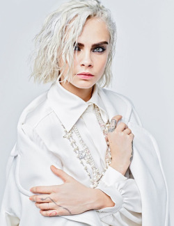 iconicwomen:Cara Delevingne