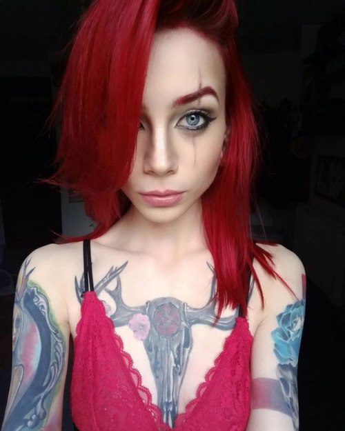 Porn photo tattedbeautues:    Brudna Heroina  