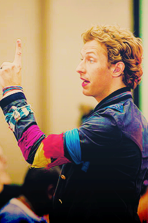 coldplaygraphics:  Chris Martin   Viva Era 