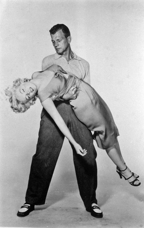 Marilyn Monroe and Joseph Cotten in publicity stills for NIAGARA (1953).