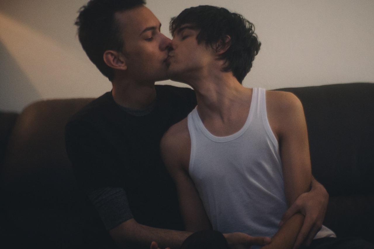 BOYSKISSLOVE