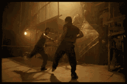 random-metalbender:  OMG I’ve used this before! Yes, it worked. ^^ Source : http://www.movetofun.com/wp-content/uploads/2013/05/martial-arts-gifs-18.gif  Tony jaa. briliant