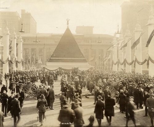 Pyramid of German helmets at Grand Central Terminal in New York (1918or 1919), at a celebration atte