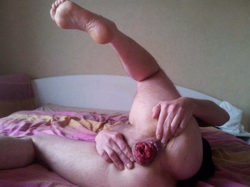 twohandssam:  fuckedupholes:  A bunch of nicely wrecked holes  Worth a repost.