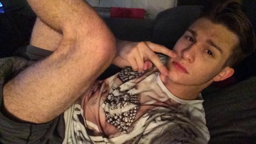 palecocks:  malikmydick:  waiting for the d to be in me  +