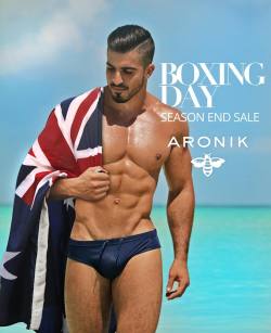 aronikswim:  Happy #Boxing Day! The entire