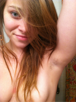 withanopenmindcomesopeneyes:  growin out my arm pits! It’s been about a month now since ive shaved them and I love them! :)  go on !