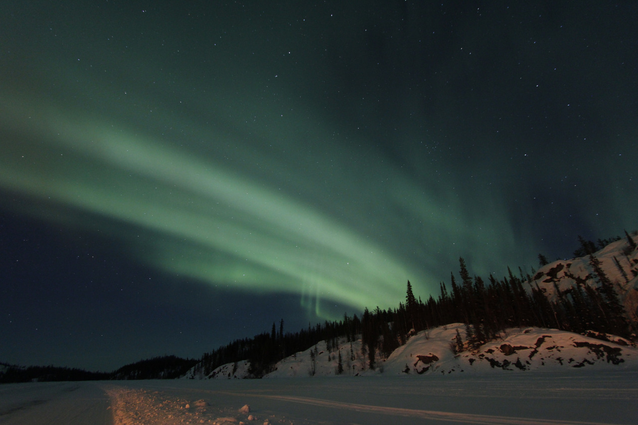 atraversso:  Aurora Boreals  by Emrold    Please don’t delete the link to the photographers/artists,