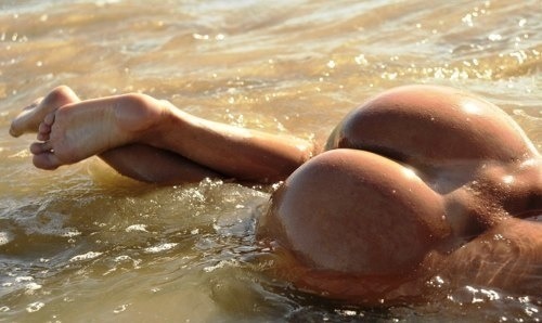 savvyifyanasty:  > that ass is everything 