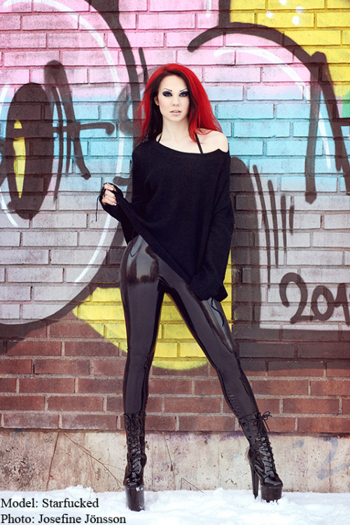 starfucked:  Model: Starfucked Photographer: Josefine Jonsson photography & retouch Leggings: Pandora Deluxe Latex www.starfucked.net