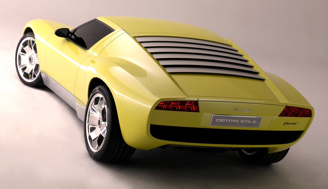 carsthatnevermadeit:  carsthatnevermadeit:  Lamborghini Miura Concept 2006, designed