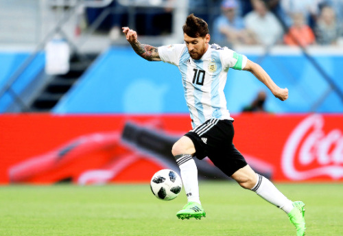 teammessi:Lionel Messi of Argentina in action during the 2018 FIFA World Cup Russia group D match be