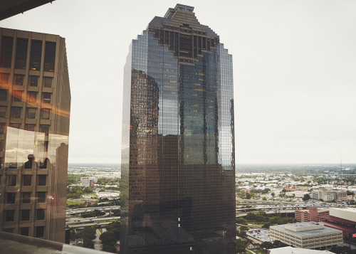  The Spindletop, Houston, Texas… A quick weekend visit in Houston took me to the Spindl