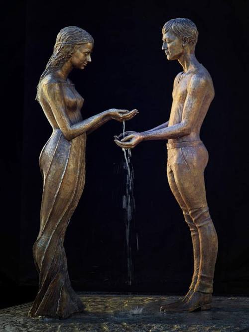 immensities:  Water Sculptures by German artist Malgorzata Chodakowska