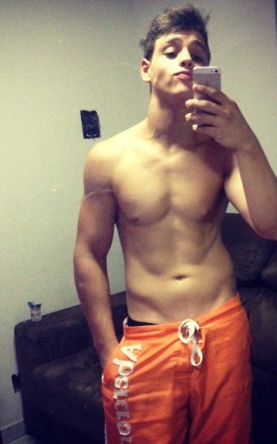 m-a-r-r-e-n-t-o:  ✖