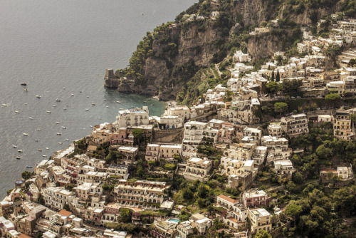 allthingseurope:Positano, Italy (by lamie)