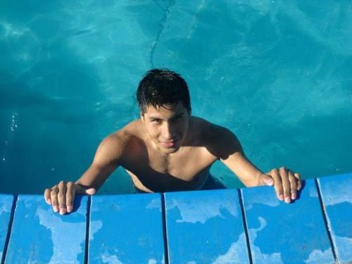 cachaquitoshot:¡Todos a la piscina con estos cholazos!