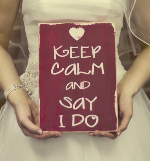 ispyawedding:  Love story through cute pictures <3 ispyawedding.com