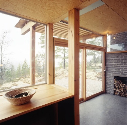 chztn:  Mountain Cottage | http://www.holmebakk.no/ A beautiful mountain cottage situated within viewing distance of the Rondane Mountains in Norway. … 