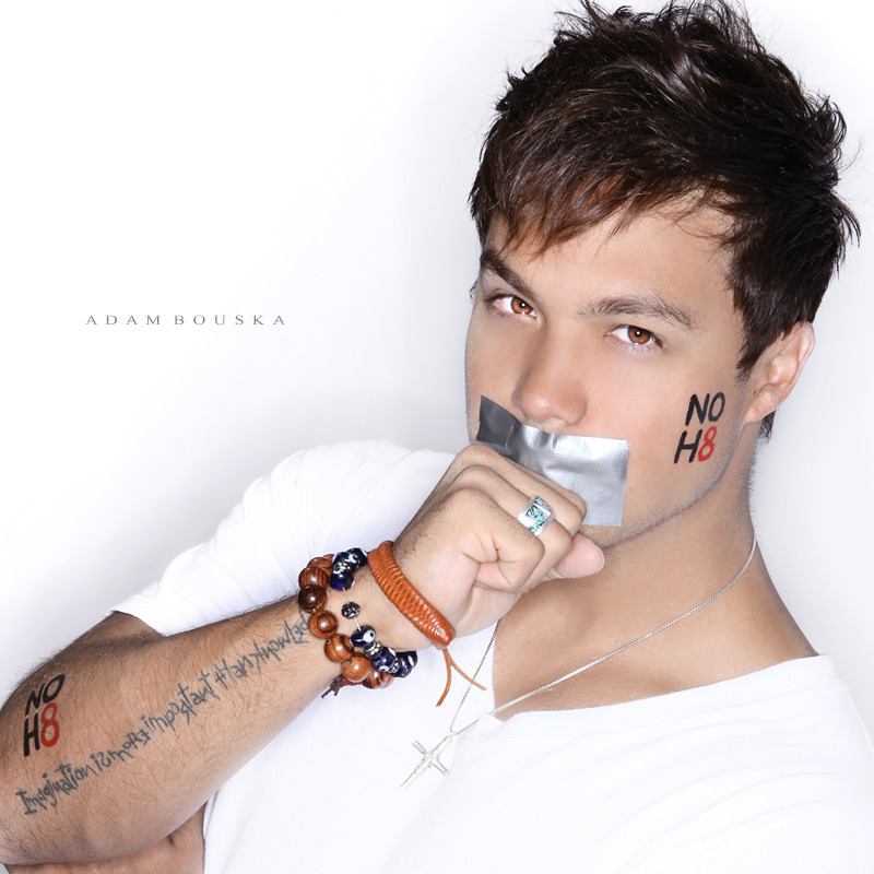 vjcheng:  I love this hapa actor/singer so much. Bonus points to whoever can tell
