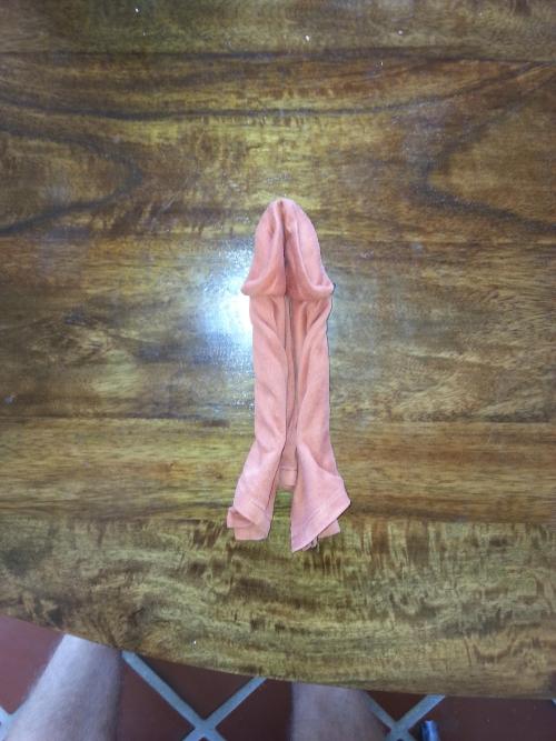 montondemierda:  Asi se hace un mandingo de tela con sus venas y todo. Es importante. 