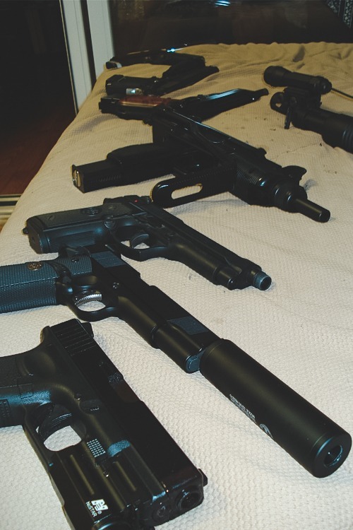 GUNS, CARS & GENTLEMEN's THINGS