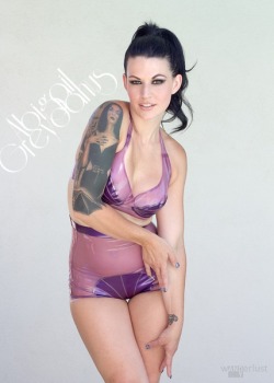 creativeinkdesign:  Source:Sexy Inked Girlscreativeinkdesign
